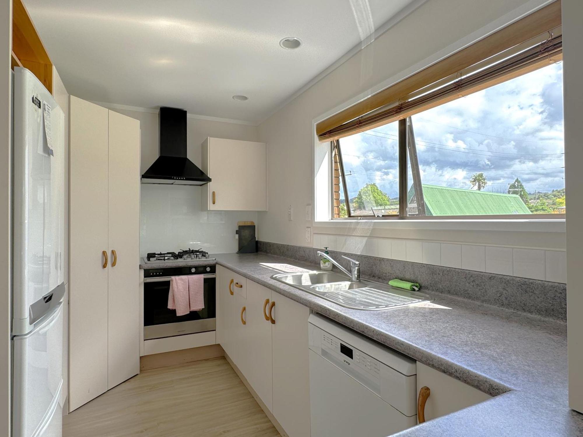 Spacious Retreat With Mountain View โรโตรัว ภายนอก รูปภาพ