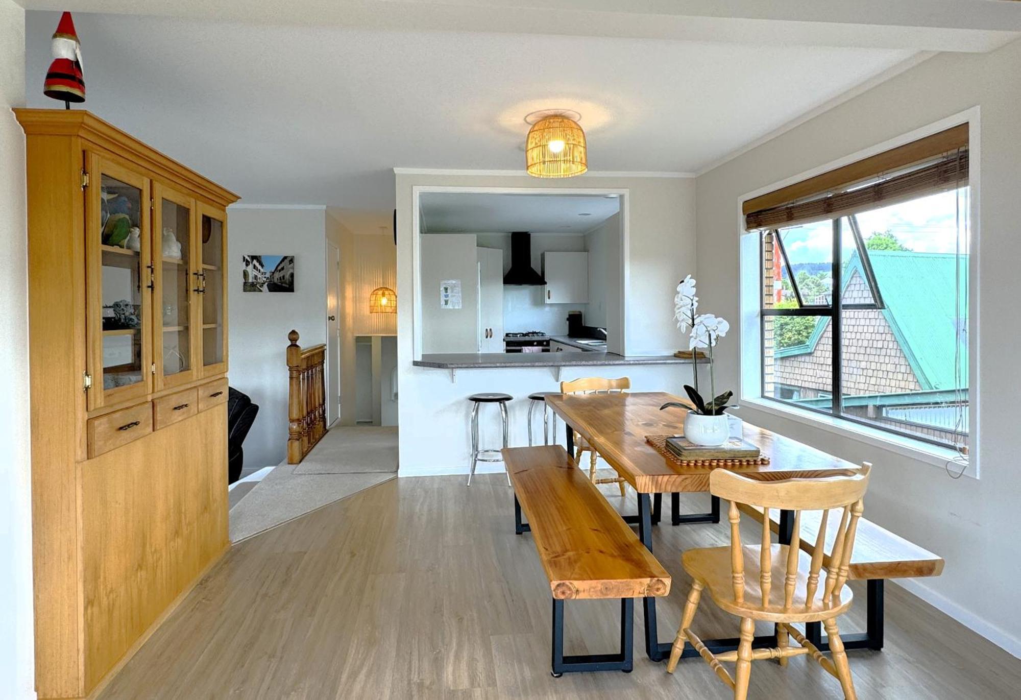 Spacious Retreat With Mountain View โรโตรัว ภายนอก รูปภาพ