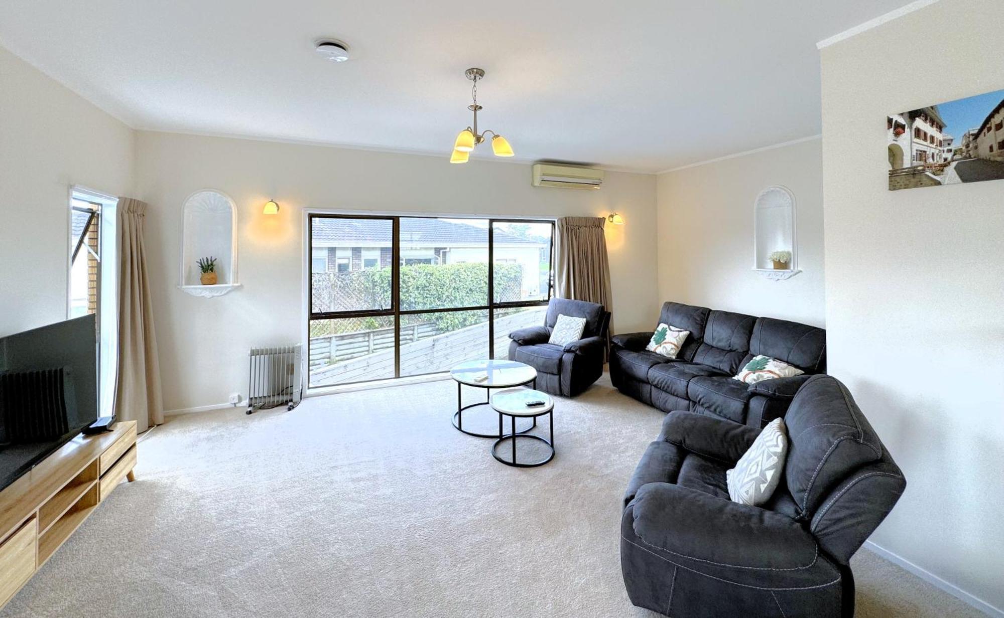 Spacious Retreat With Mountain View โรโตรัว ภายนอก รูปภาพ